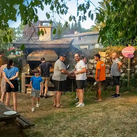 Vvf Haute Loire Üdülőpark Saint-Julien-Chapteuil