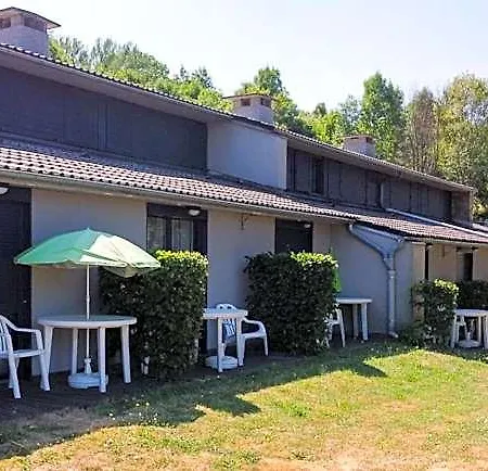 Vvf Haute Loire 假日公园 3*